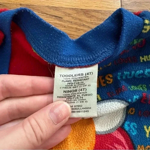 2011 Sesame Street Elmo Fleece Long Sleeve Tee Size 4T - Picture 6 of 6